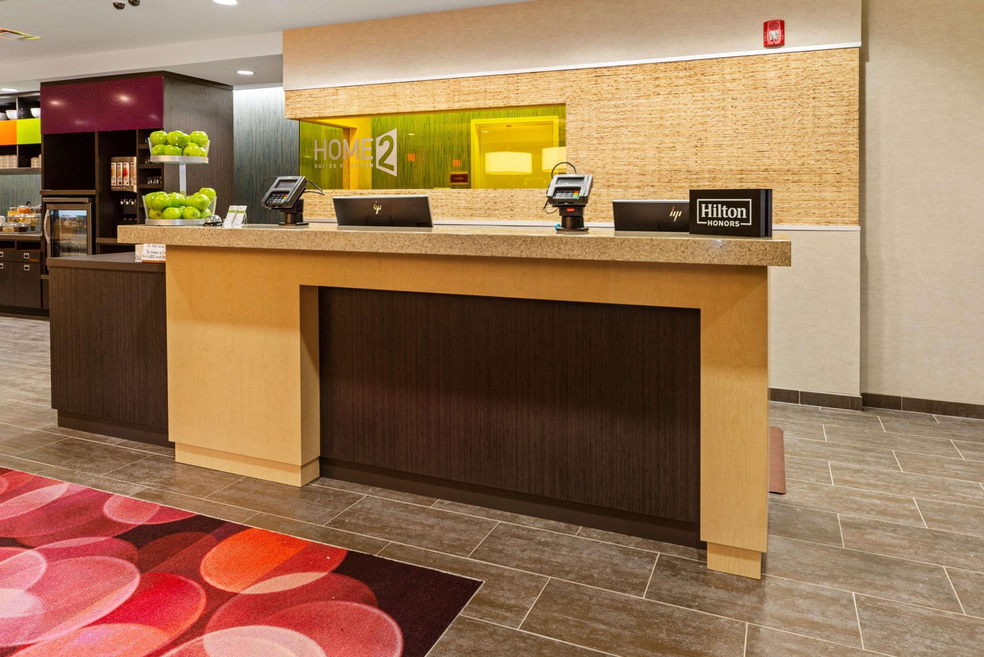 Home2 Suites By Hilton Newark Airport Exterior foto