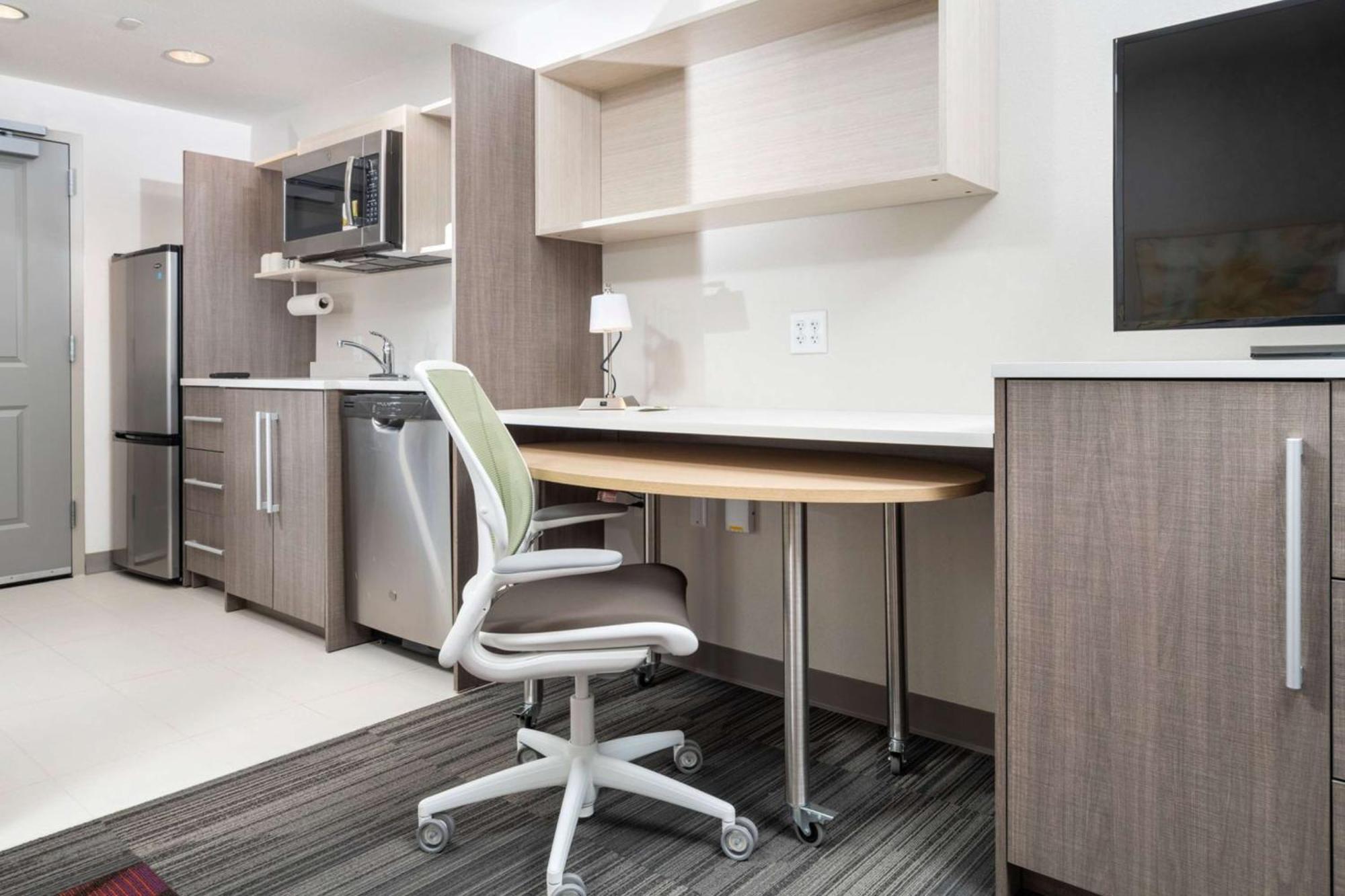 Home2 Suites By Hilton Newark Airport Exterior foto